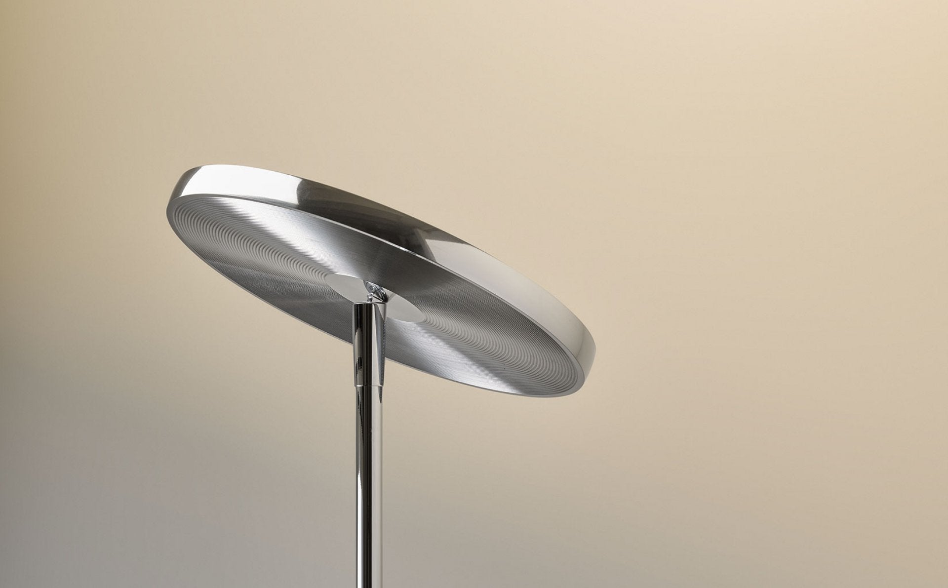 Oligo - Stehleuchte Decent Max-Stehleuchte-Oligo--TOJU Interior