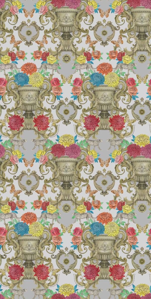 Osborne & Little Tapete Chateau – Farbvariante W7490-01 mit Blumen und Steinvasen