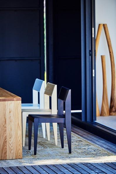 Jan Kurtz - Armlehnenstuhl Nora-Stühle-Jan Kurtz-Hellgrau - Esche lackiert-TOJU Interior