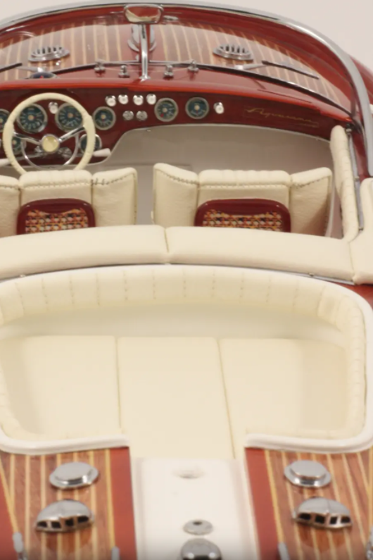 Kiade - Modellboot Riva Aquarama Special 87cm-Modellboot-Kiade-TOJU Interior