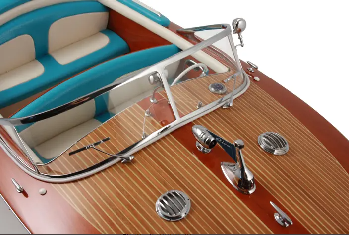 Kiade - Modellboot Riva Super Tritone 87cm-Modellboot-Kiade-TOJU Interior