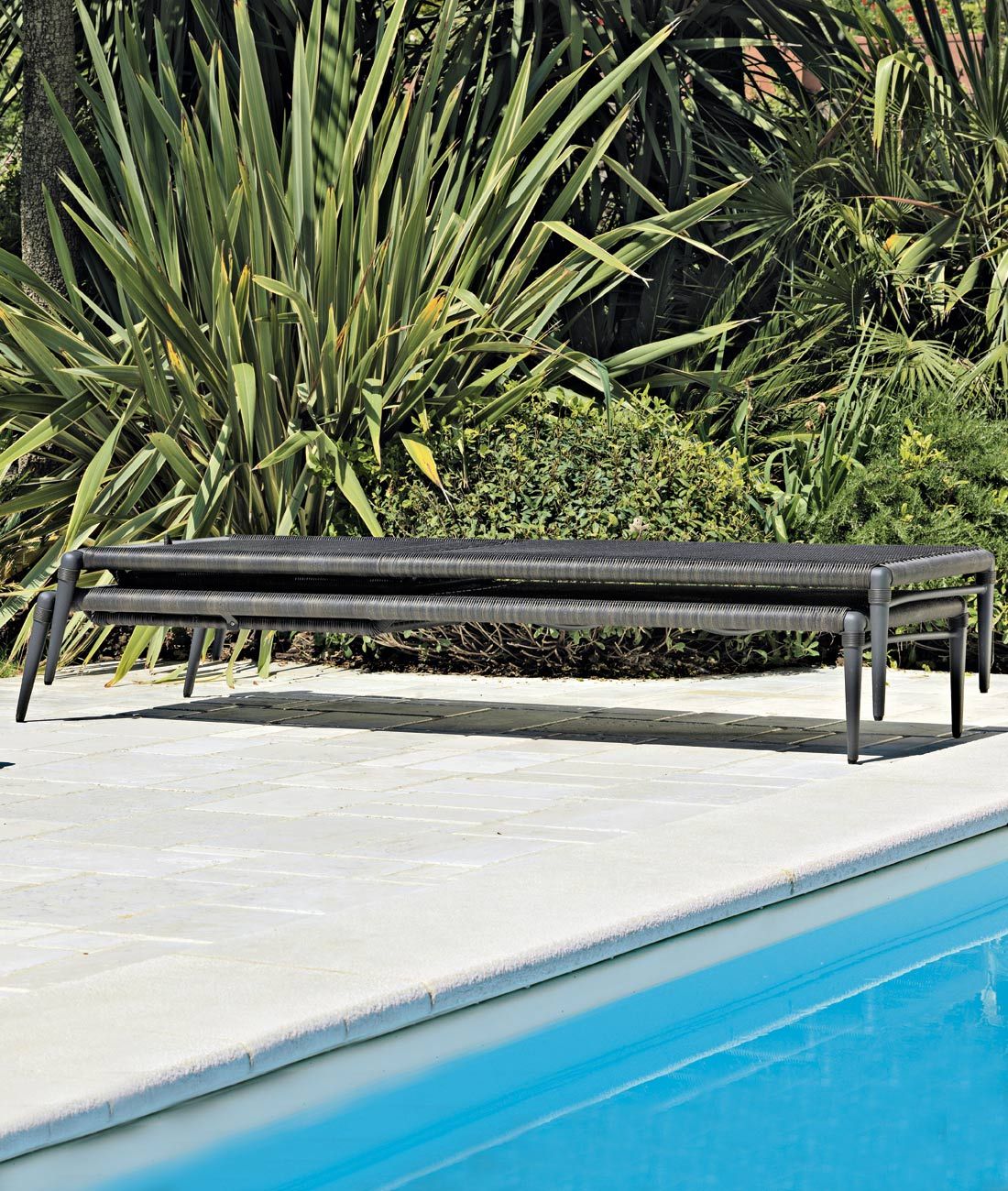 Unopiu - Gartenliege stapelbar Experience-Gartenliege-Unopiu-TOJU Interior