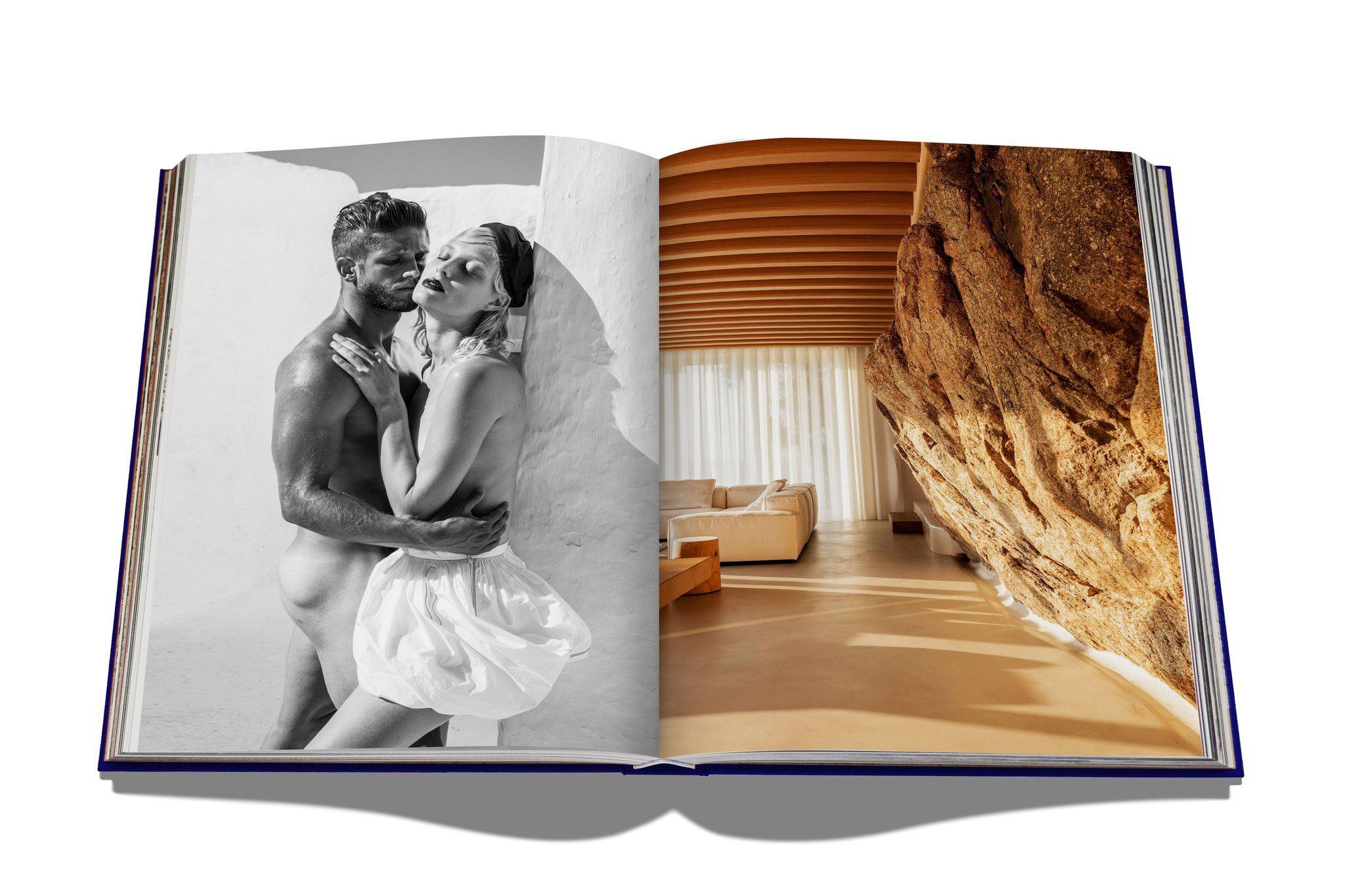 Assouline - Mykonos Muse - Coffee Table Book-Deko Bücher & Coffee Table Books-Assouline-TOJU Interior