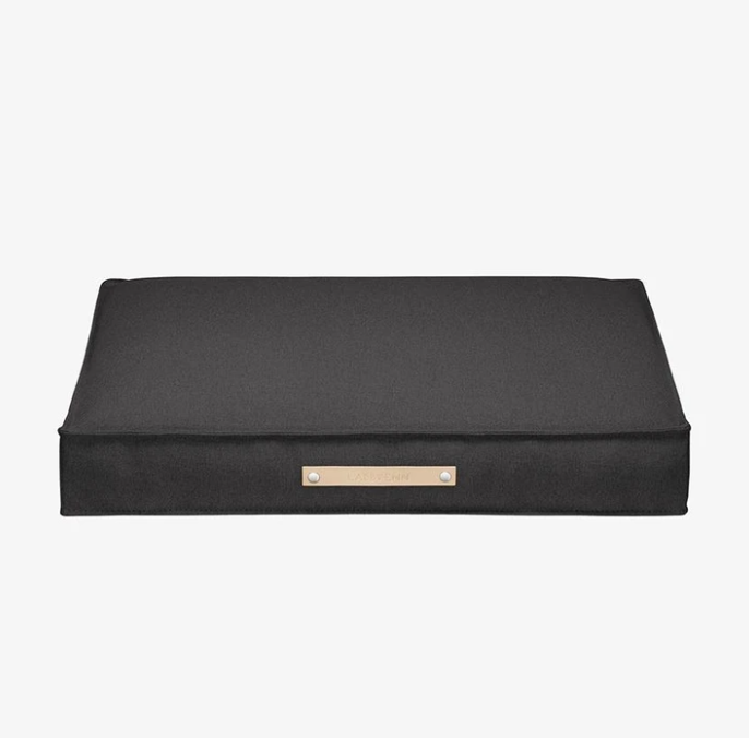 Labbvenn - Hundekissen Töve-Hundekissen-Labbvenn-Anthracite-Small - 70 x 50 x 12 cm-TOJU Interior