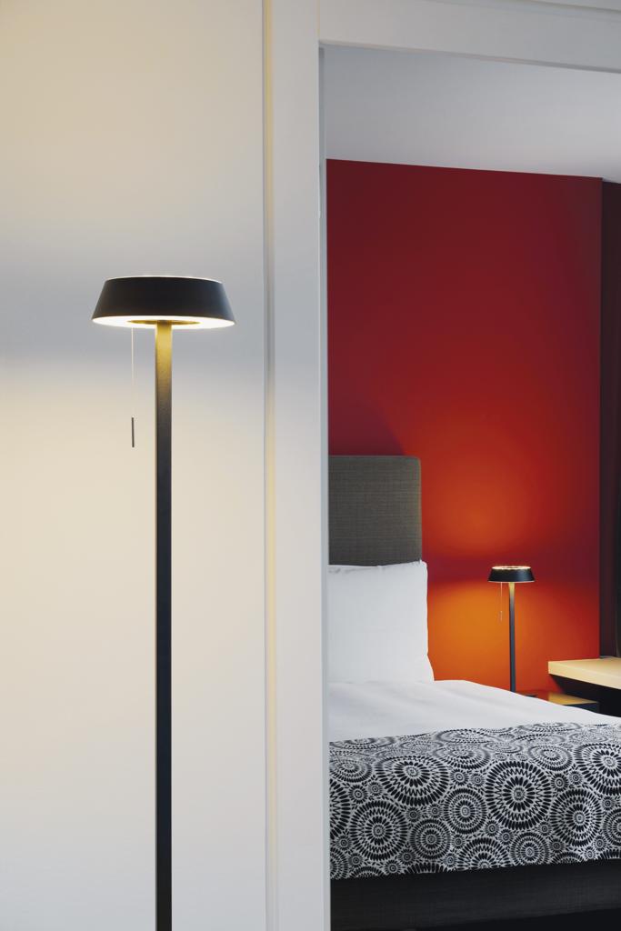 Oligo - Stehleuchte Glance-Stehleuchte-Oligo--TOJU Interior