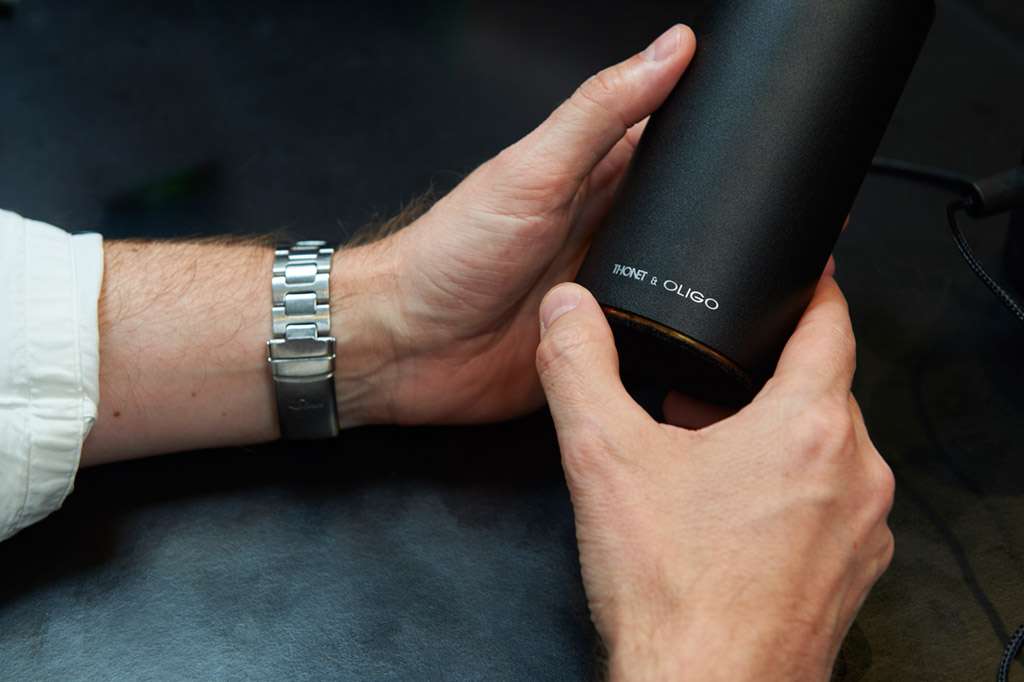 Oligo - Tischleuchte Kuula-Tischleuchte-Oligo--TOJU Interior