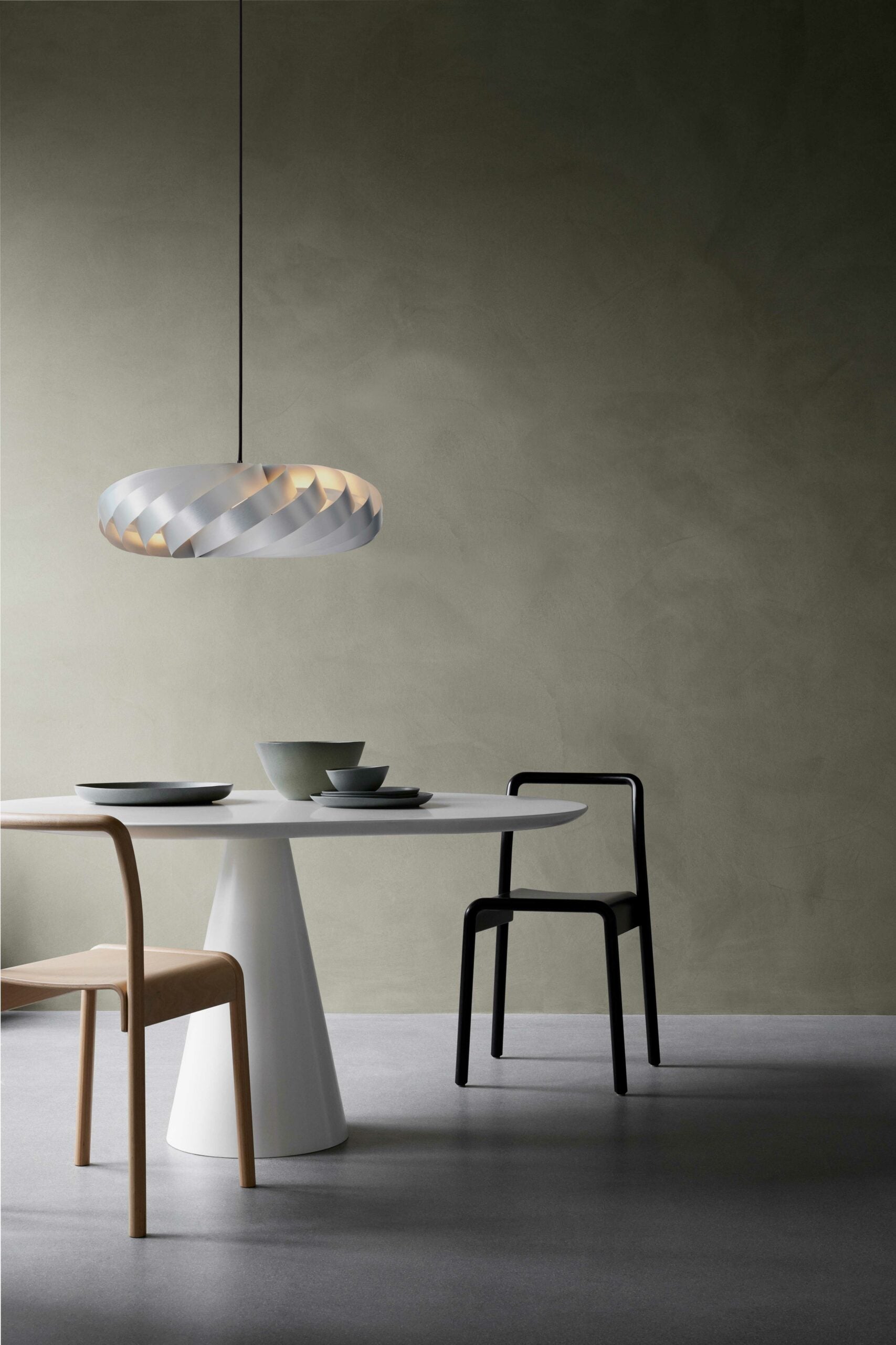 Tom Rossau- Pendelleuchte TR5-Pendelleuchte-Tom Rossau--Toju-Interior