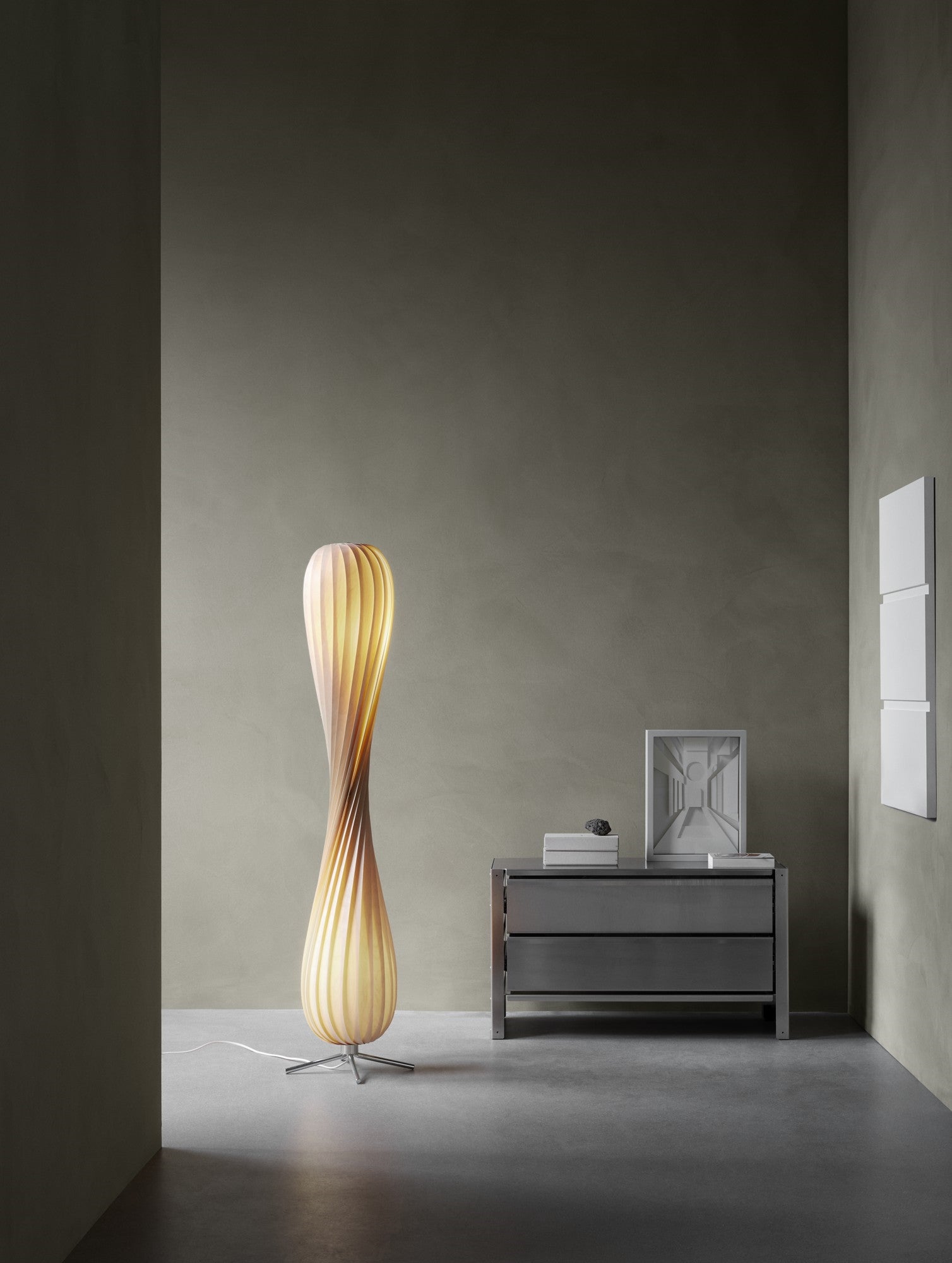 Tom Rossau - Stehlampe TR7-Stehleuchte-Tom Rossau-Birke-25 x 148 cm-TR7NG-Toju-Interior