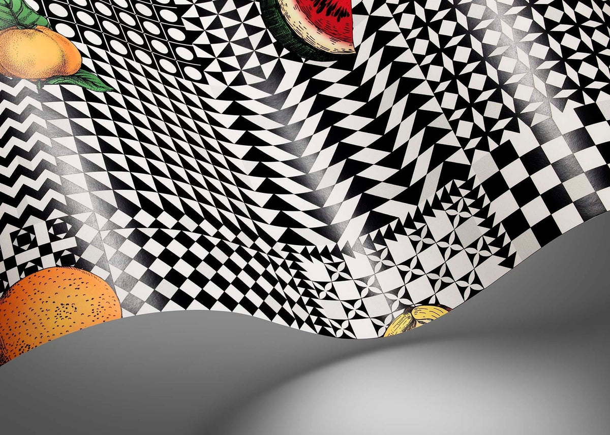 Cole & Son Fornasetti Frutta e Geometrico Black, White & Multi – Raumansicht