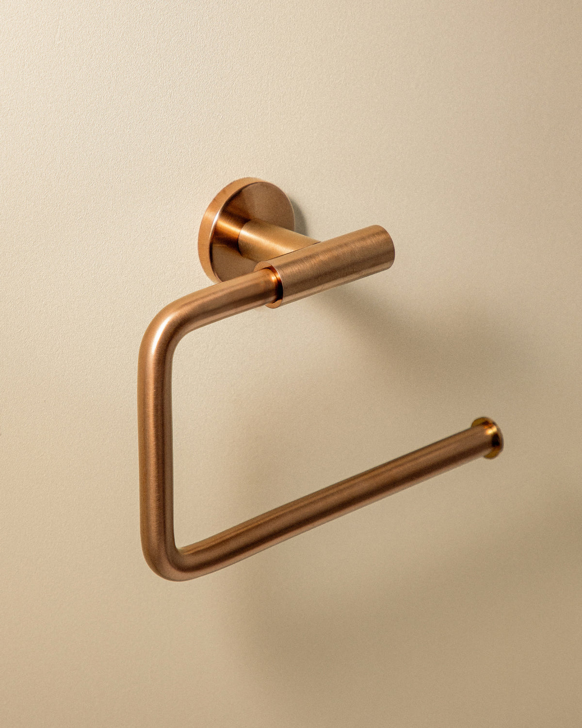 Cosmic Architect S+ Handtuchring – Gebürstetes Kupfer PVD