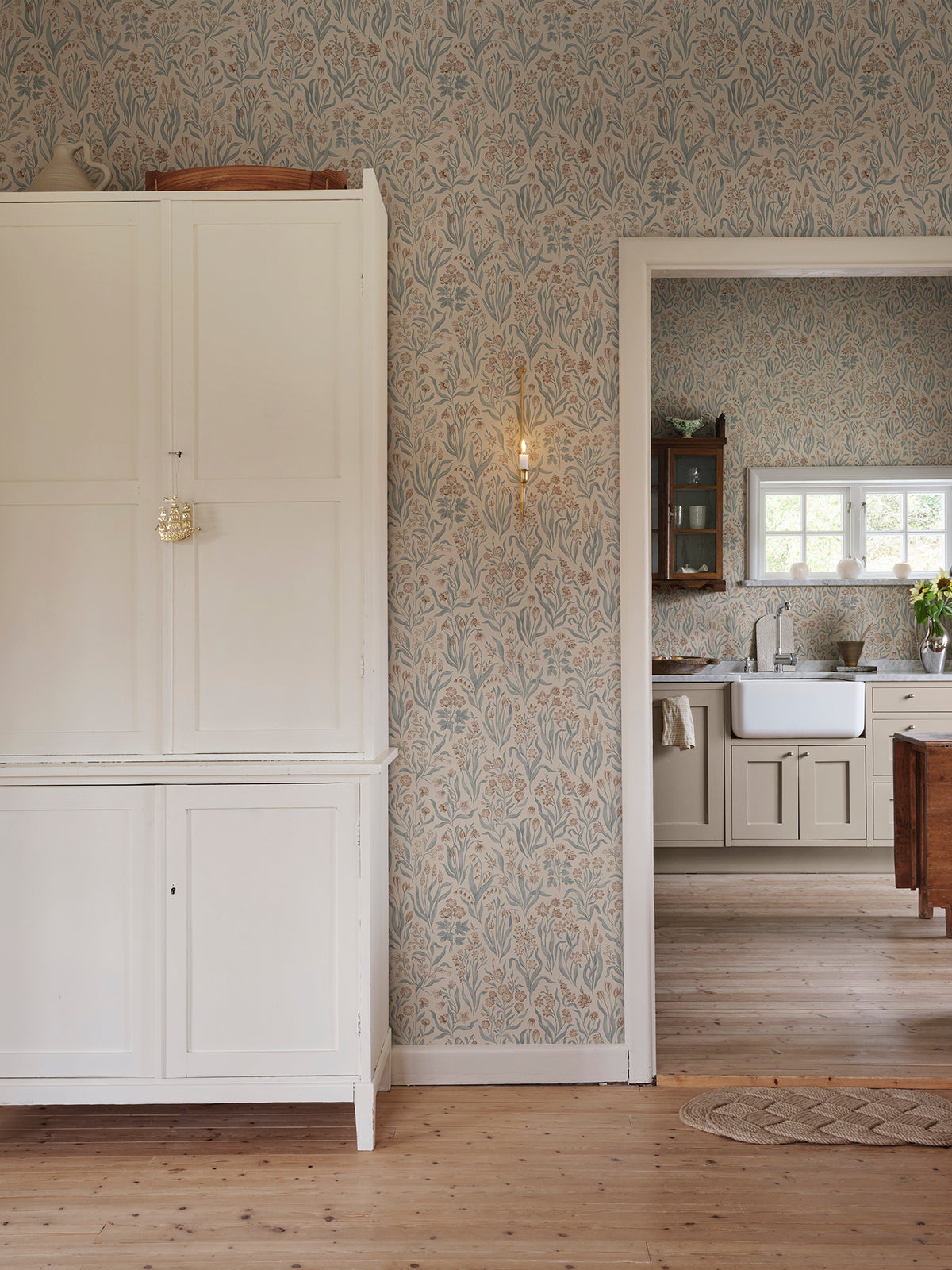Sandberg Märta Misty Blue S10780 – Raumansicht