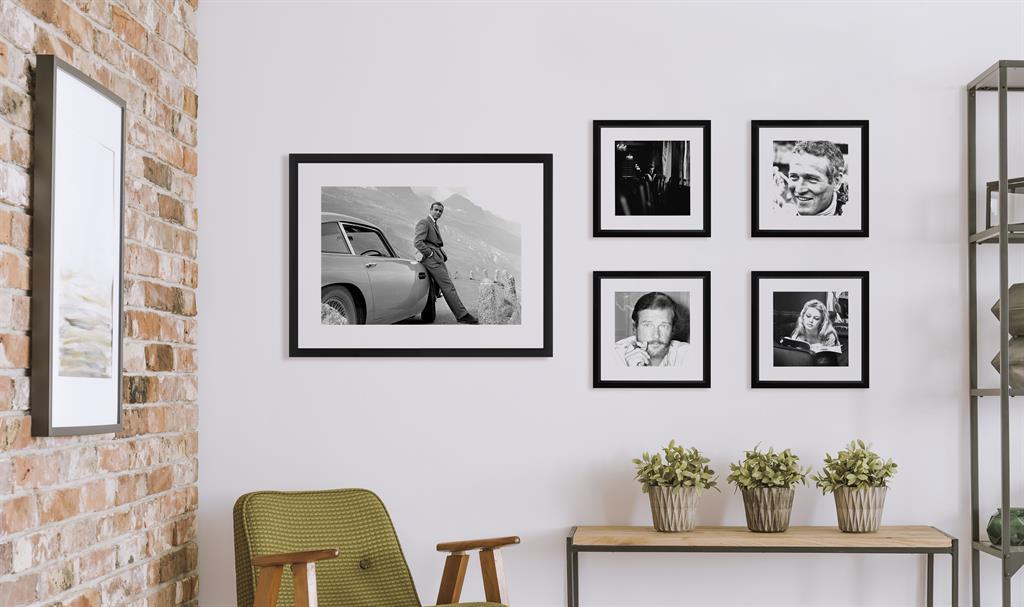 Brookpace Fine Art - James Bond, Aston Martin-Wandbild-Brookpace Lascelles-TOJU Interior