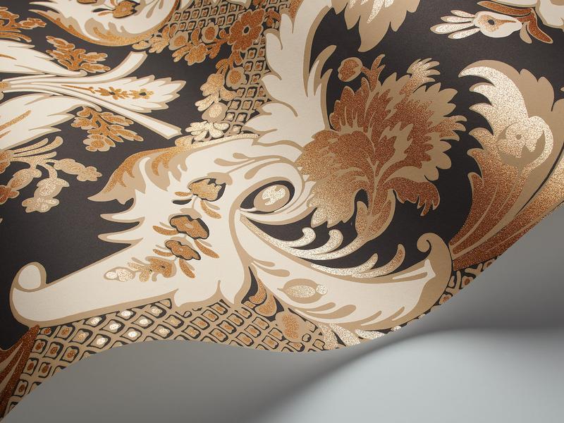 Cole and Son - Tapete Aldwych Wallpaper-Tapeten-Cole & Son-Parchment & Glitter Gold on Charcoal S94/5027-TOJU Interior