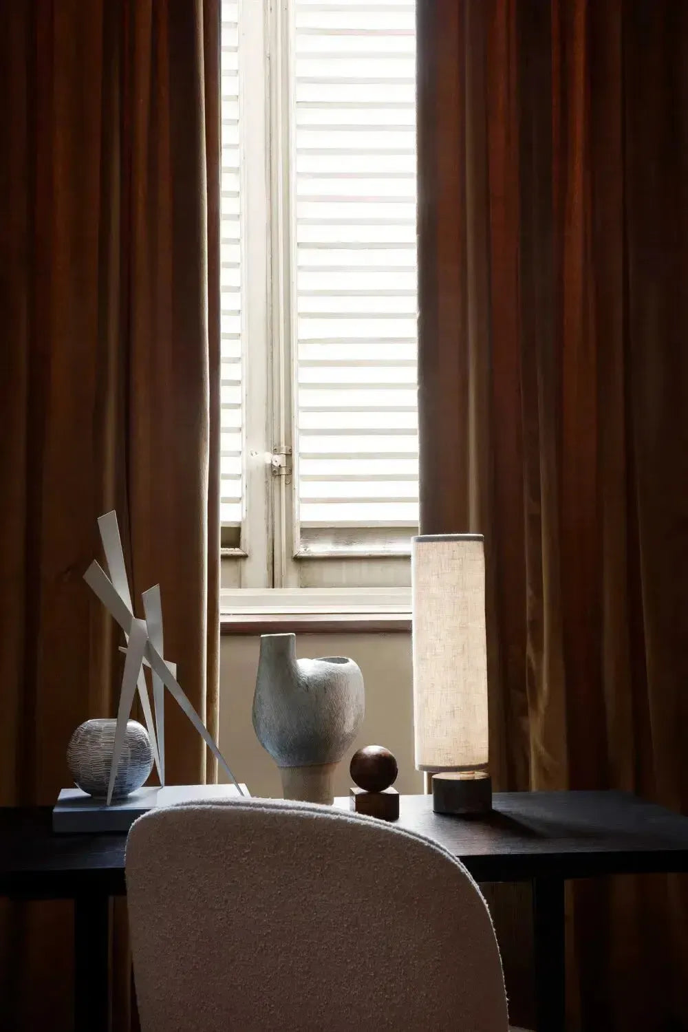 Gubi - Unbound LED Tischleuchte-Gubi-Leinen weiß/Schirm-TOJU Interior