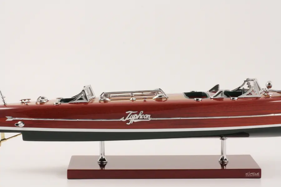 Kiade - Modellboot TAIFUN 50cm-Modellboot-Kiade-TOJU Interior