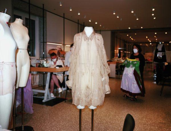 Rizzoli - Valentino – Collezione Milano - Coffee Table Book-Deko Bücher & Coffee Table Books-Rizzoli-TOJU Interior