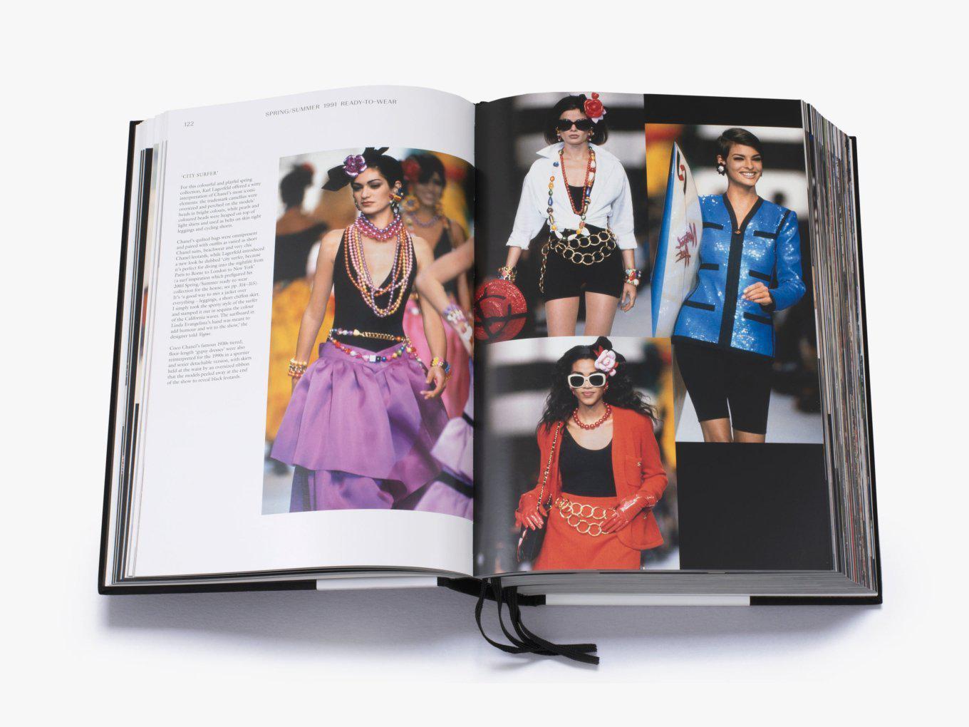 THAMES & HUDSON - Chanel Catwalk: The Complete Collections - Coffee Table Book-TOJU Interior
