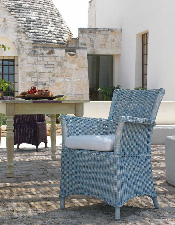 Unopiu - Armlehnstuhl Capri aus WaProLace-Stuhl-Unopiu-Hellblau-TOJU Interior