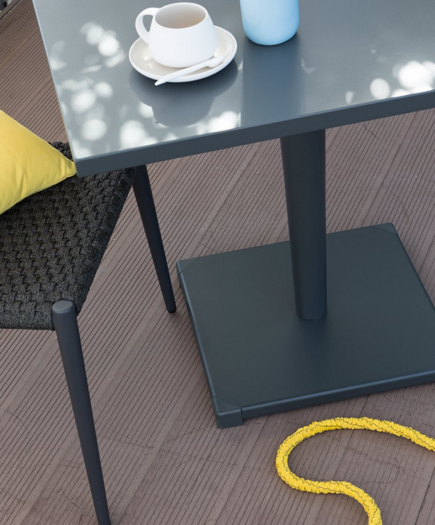 Unopiu - Gartentisch quadratisch Luce mit Aluminiumplatte-Gartentisch-Unopiu-TOJU Interior