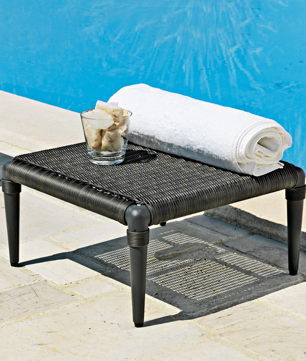 Unopiu - Quadratischer Gartentisch Experience-Gartentisch-Unopiu-TOJU Interior